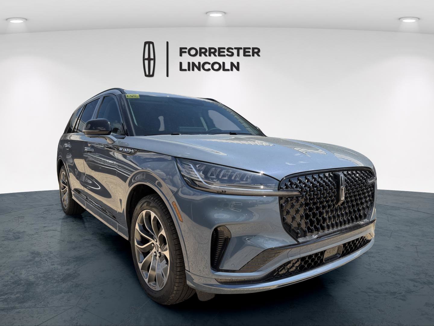 2026 Lincoln Aviator Premiere AWD's photo