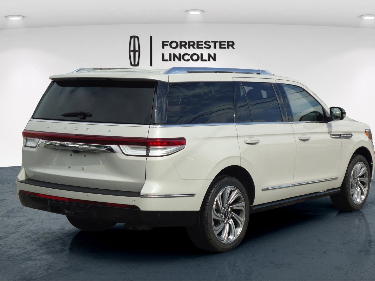 2022 Lincoln Navigator Reserve photo 3