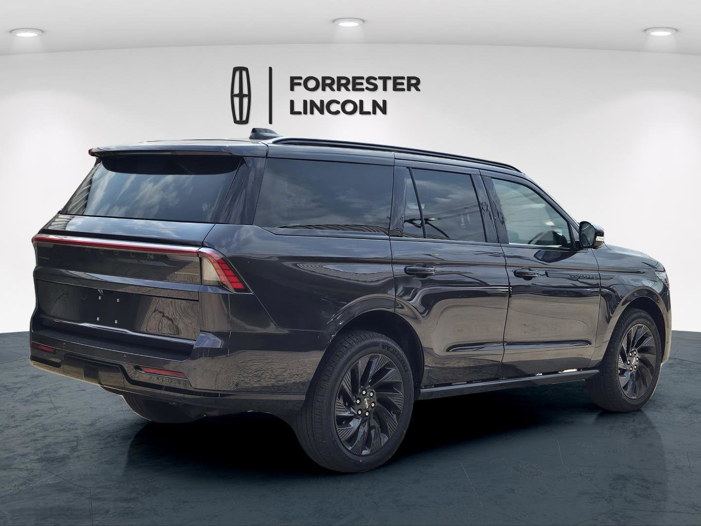2025 Lincoln Navigator Reserve photo 3