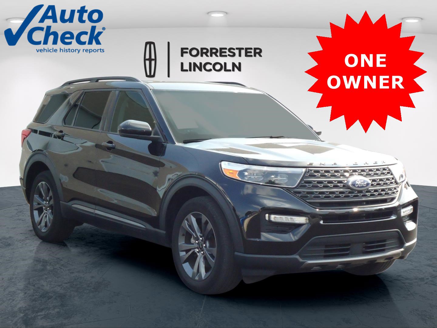 2023 Ford Explorer XLT's photo