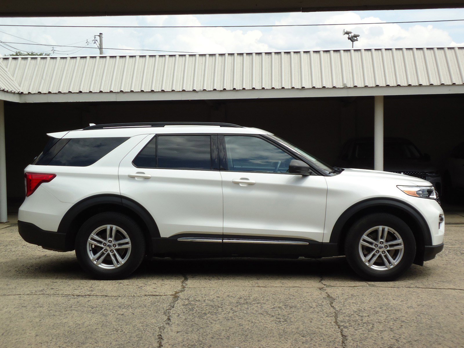 Used 2021 Ford Explorer XLT with VIN 1FMSK8DHXMGA10352 for sale in Chambersburg, PA