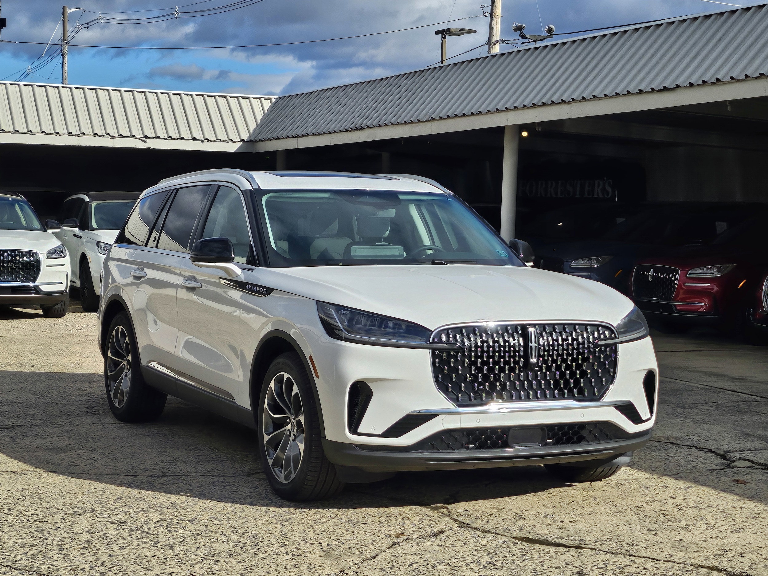 2026 Lincoln Aviator Premiere's photo