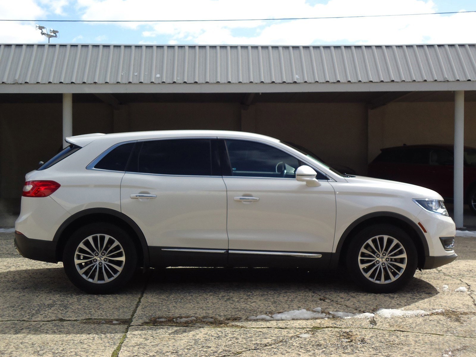 Used 2016 Lincoln MKX Select with VIN 2LMTJ8KR6GBL77316 for sale in Chambersburg, PA