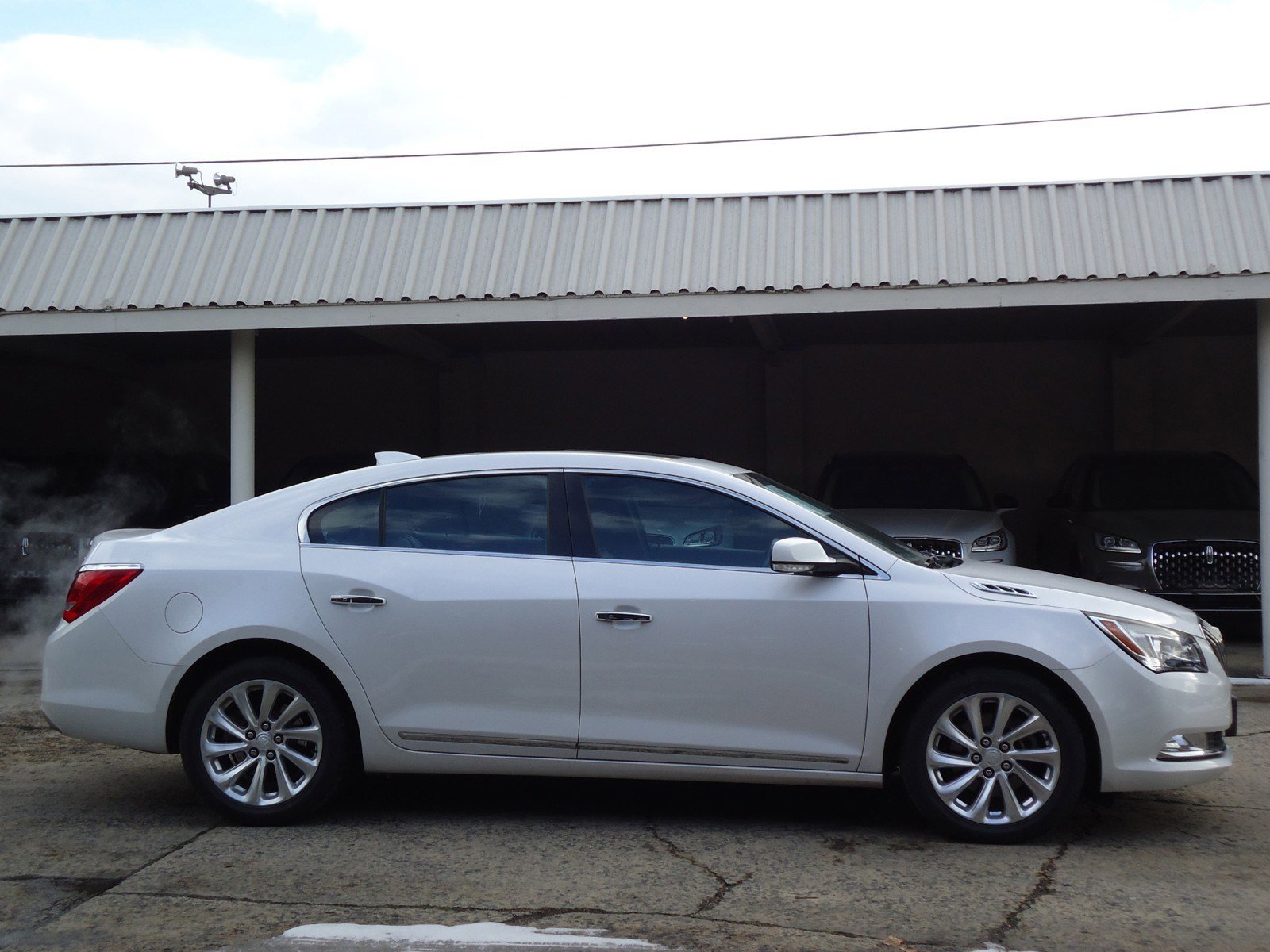 Used 2015 Buick LaCrosse Leather with VIN 1G4GB5G34FF313964 for sale in Chambersburg, PA