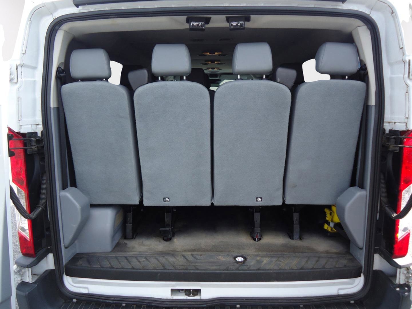 2017 Ford Transit Wagon XL - Photo 30