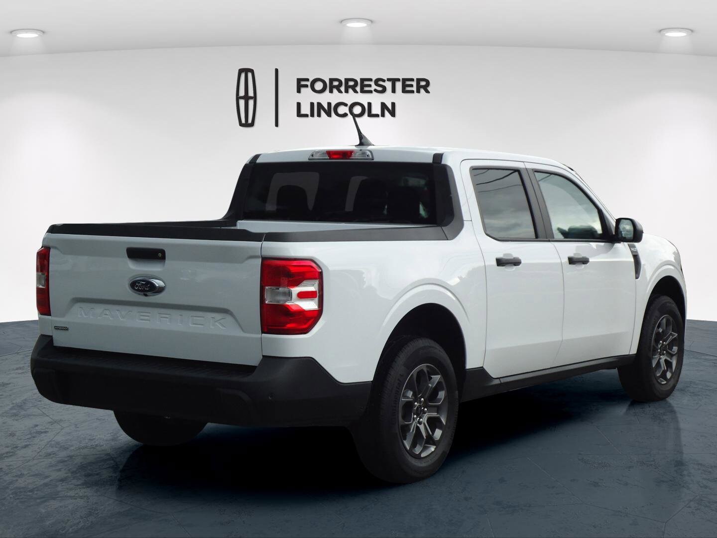 2024 Ford Maverick XLT photo 3