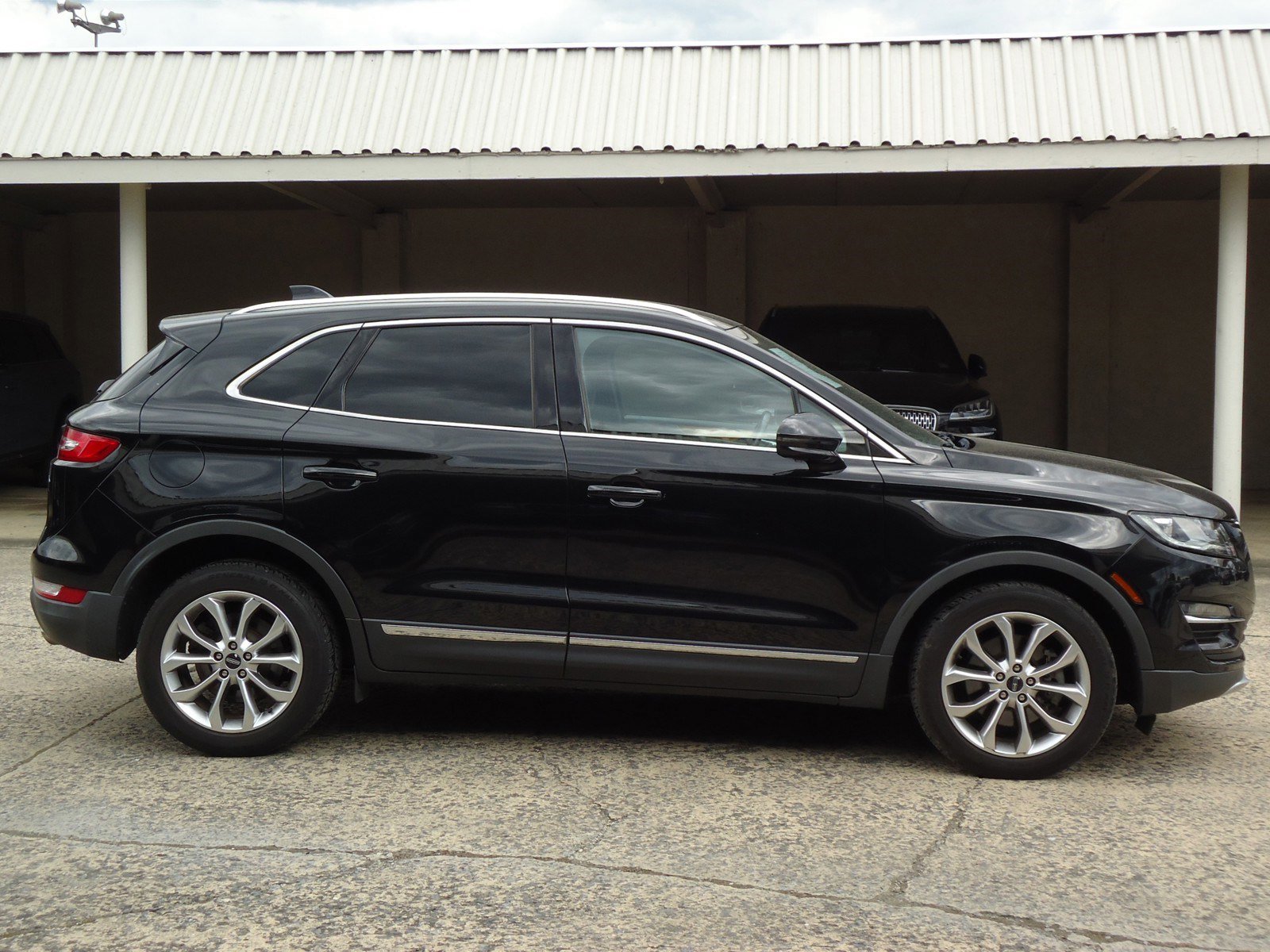 Used 2019 Lincoln MKC Select with VIN 5LMCJ2C91KUL46983 for sale in Chambersburg, PA