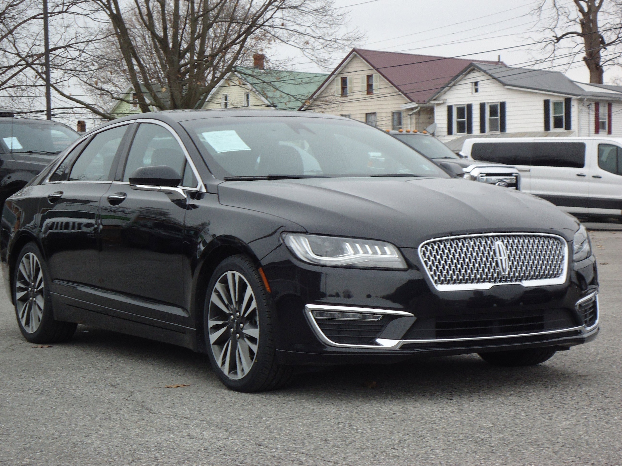 2019 Lincoln MKZ Reserve II's photo