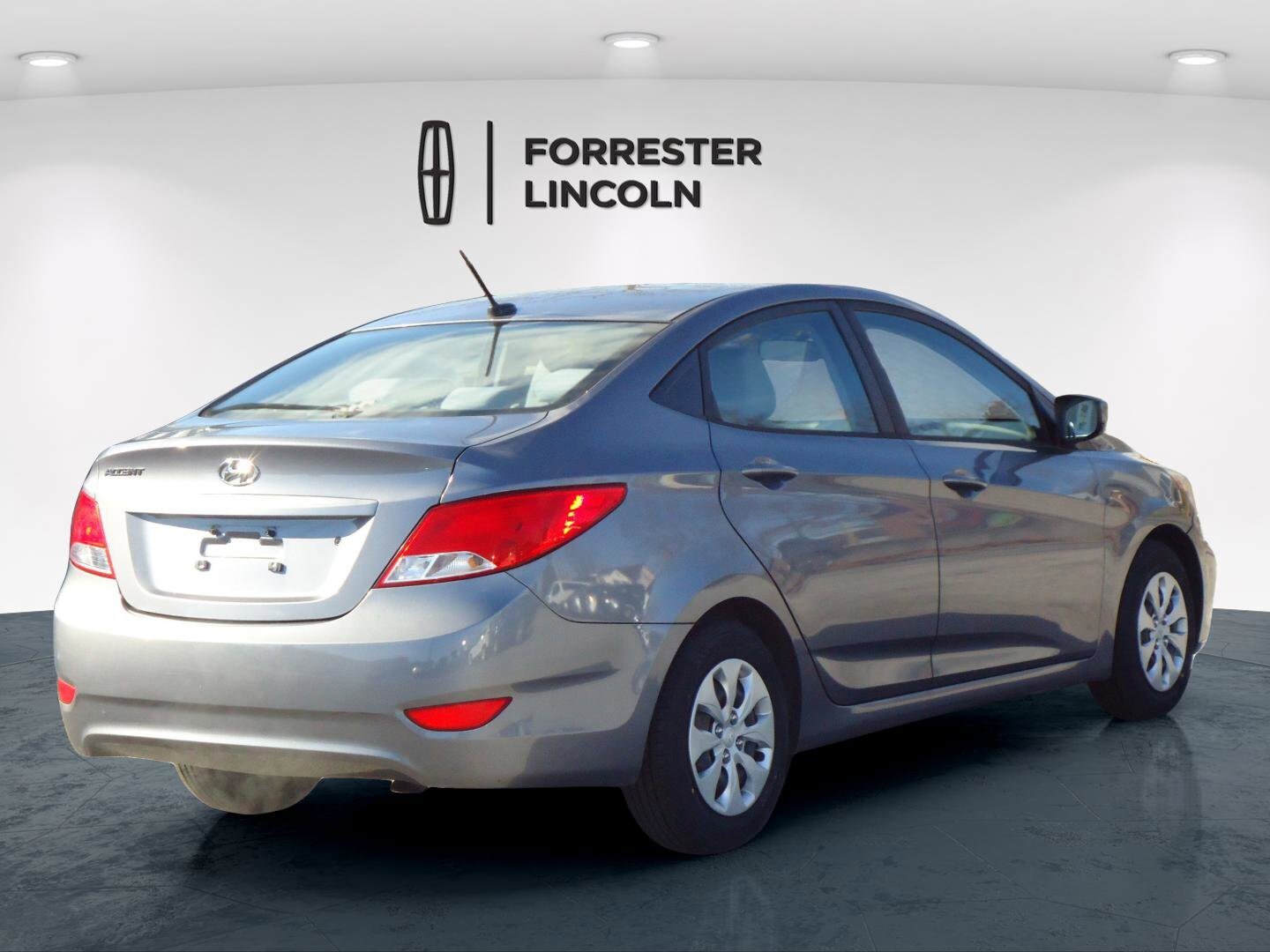 2016 Hyundai Accent GS GLS photo 3