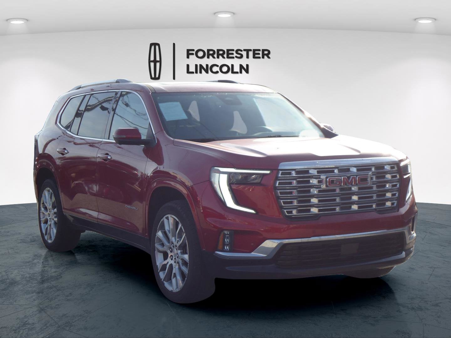 2024 GMC Acadia Denali's photo