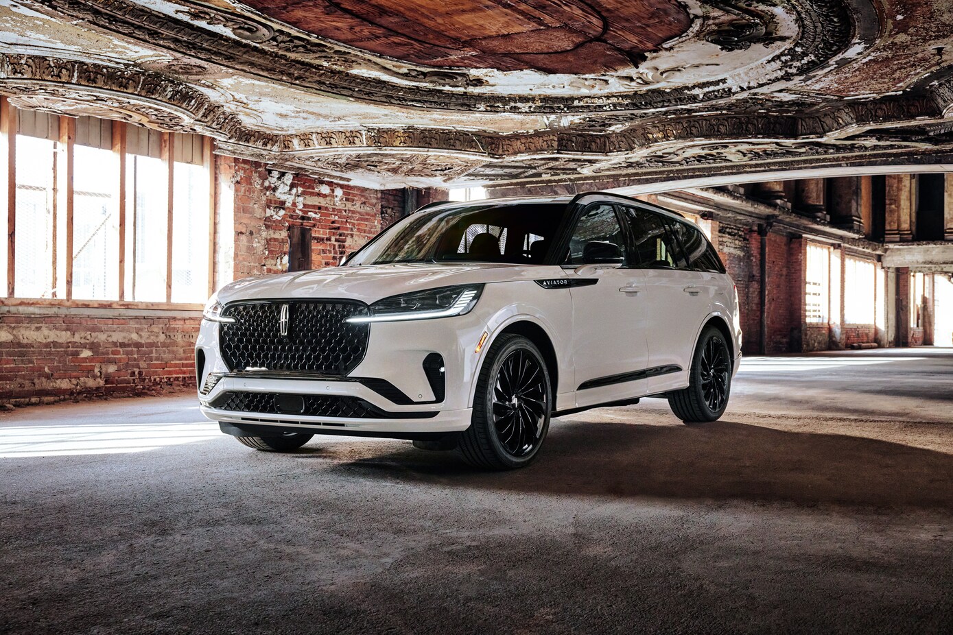 Lincoln Aviator