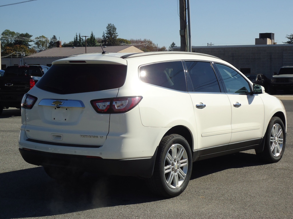 Used 2015 Chevrolet Traverse LT SUV