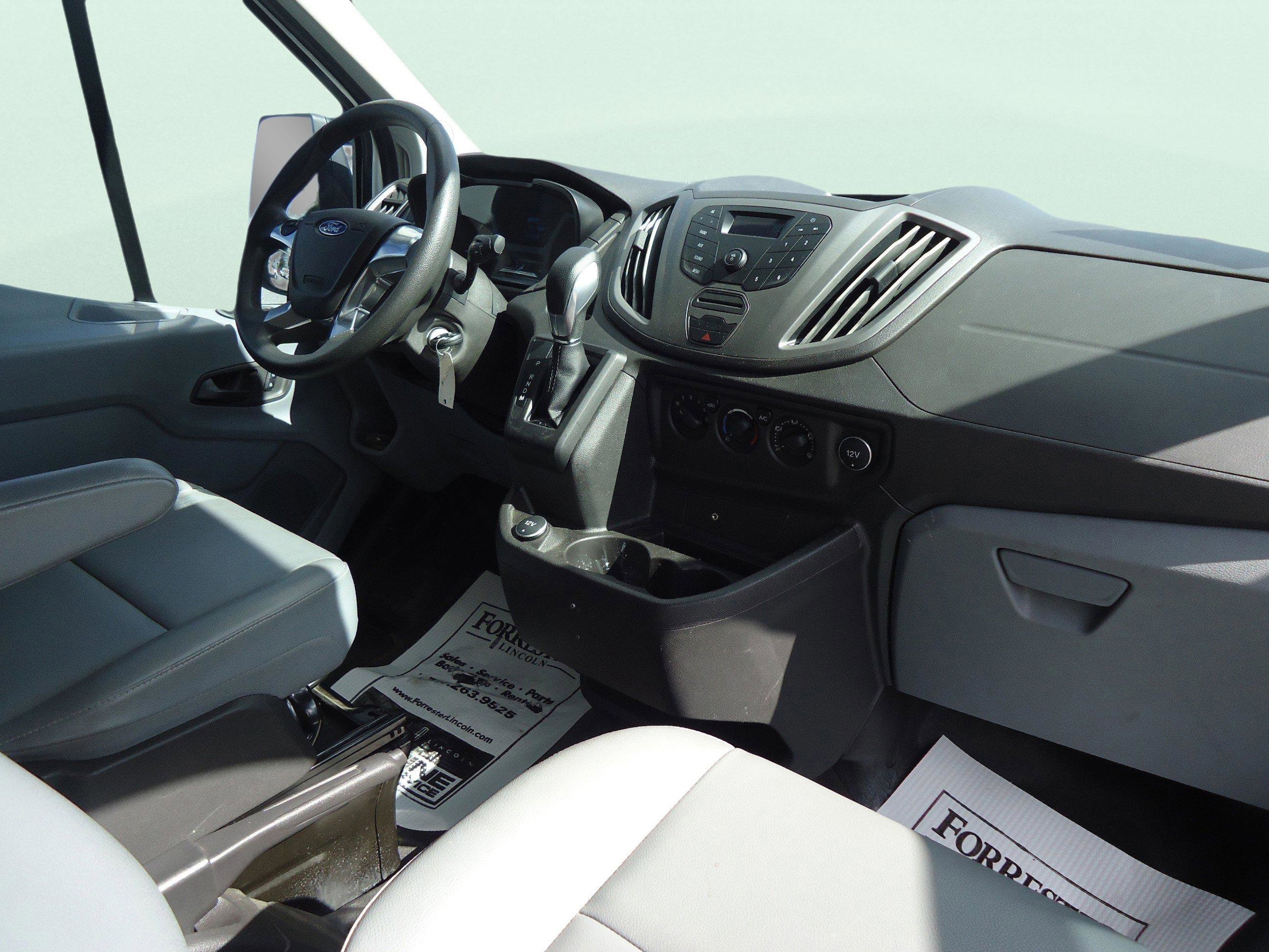 2017 Ford Transit Wagon XL - Photo 25