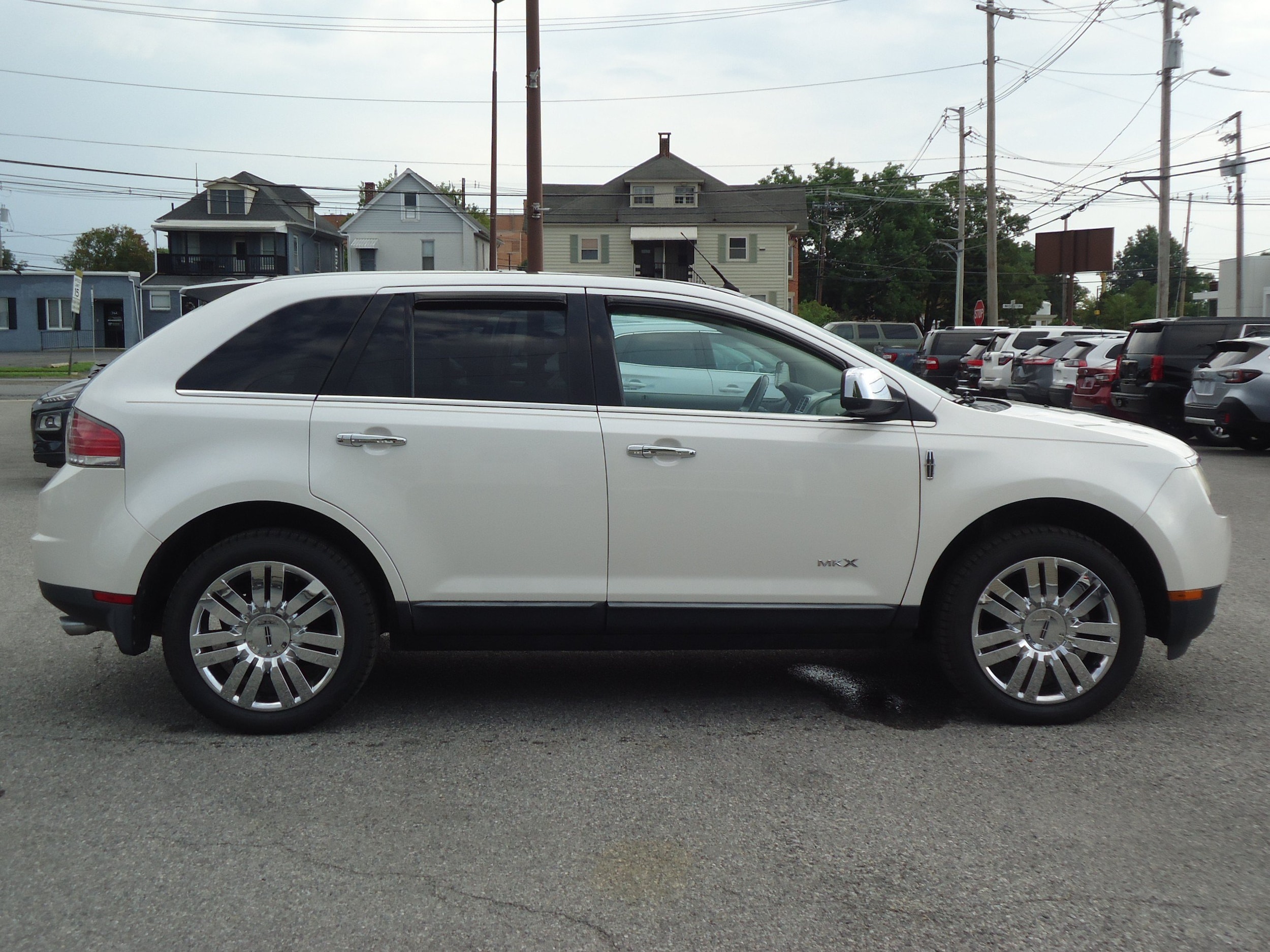 Used 2010 Lincoln MKX Base with VIN 2LMDJ8JC8ABJ23888 for sale in Chambersburg, PA