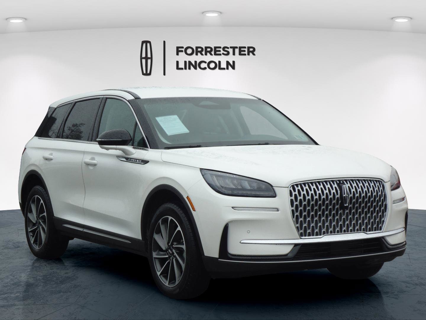 2023 Lincoln Corsair Base