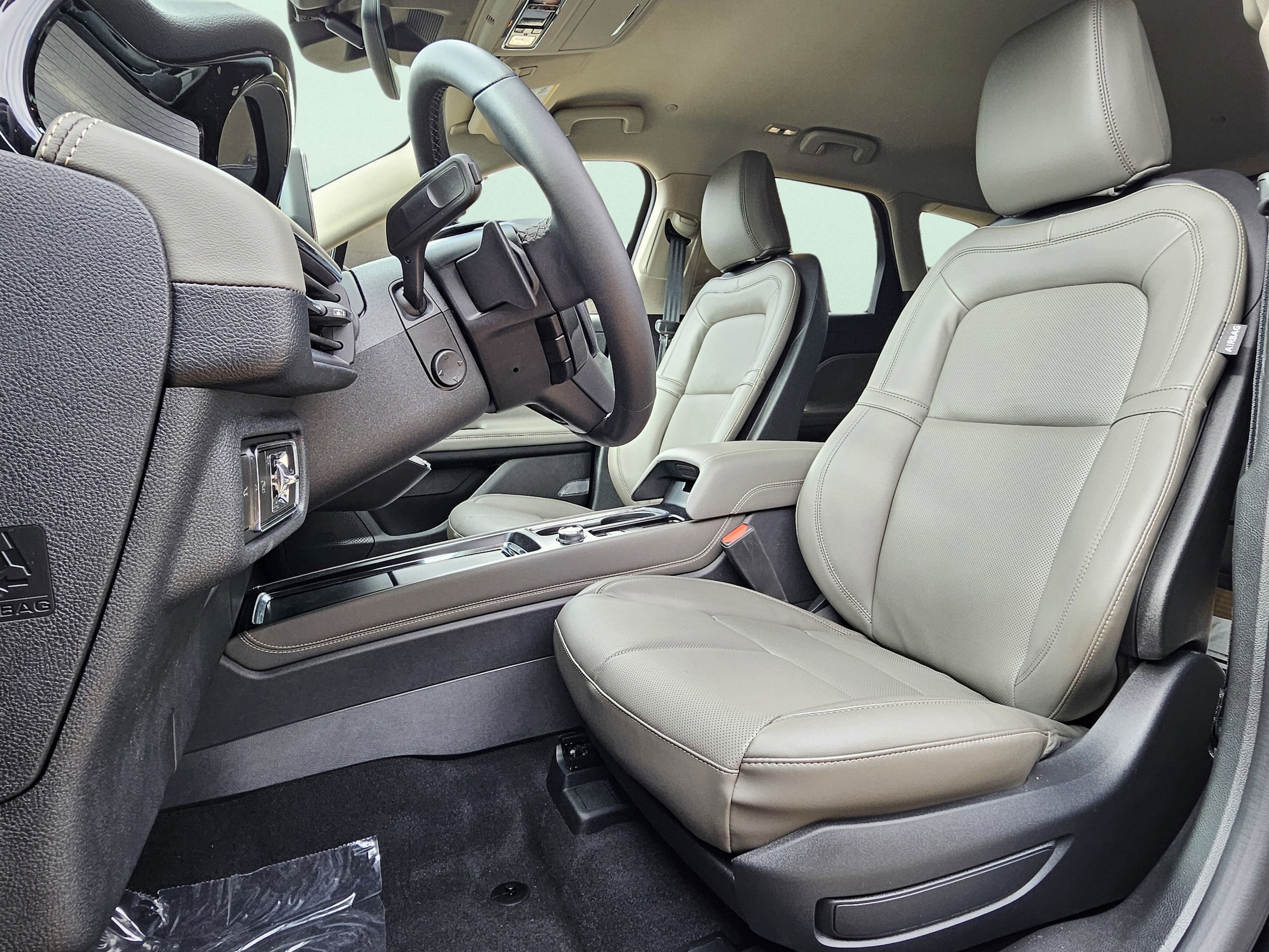 2026 Lincoln Corsair Premiere - Photo 12