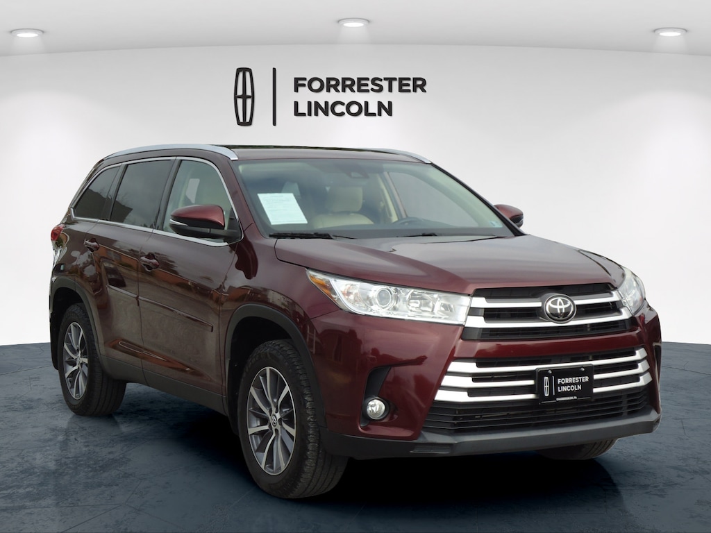 Used 2019 Toyota Highlander XLE SUV