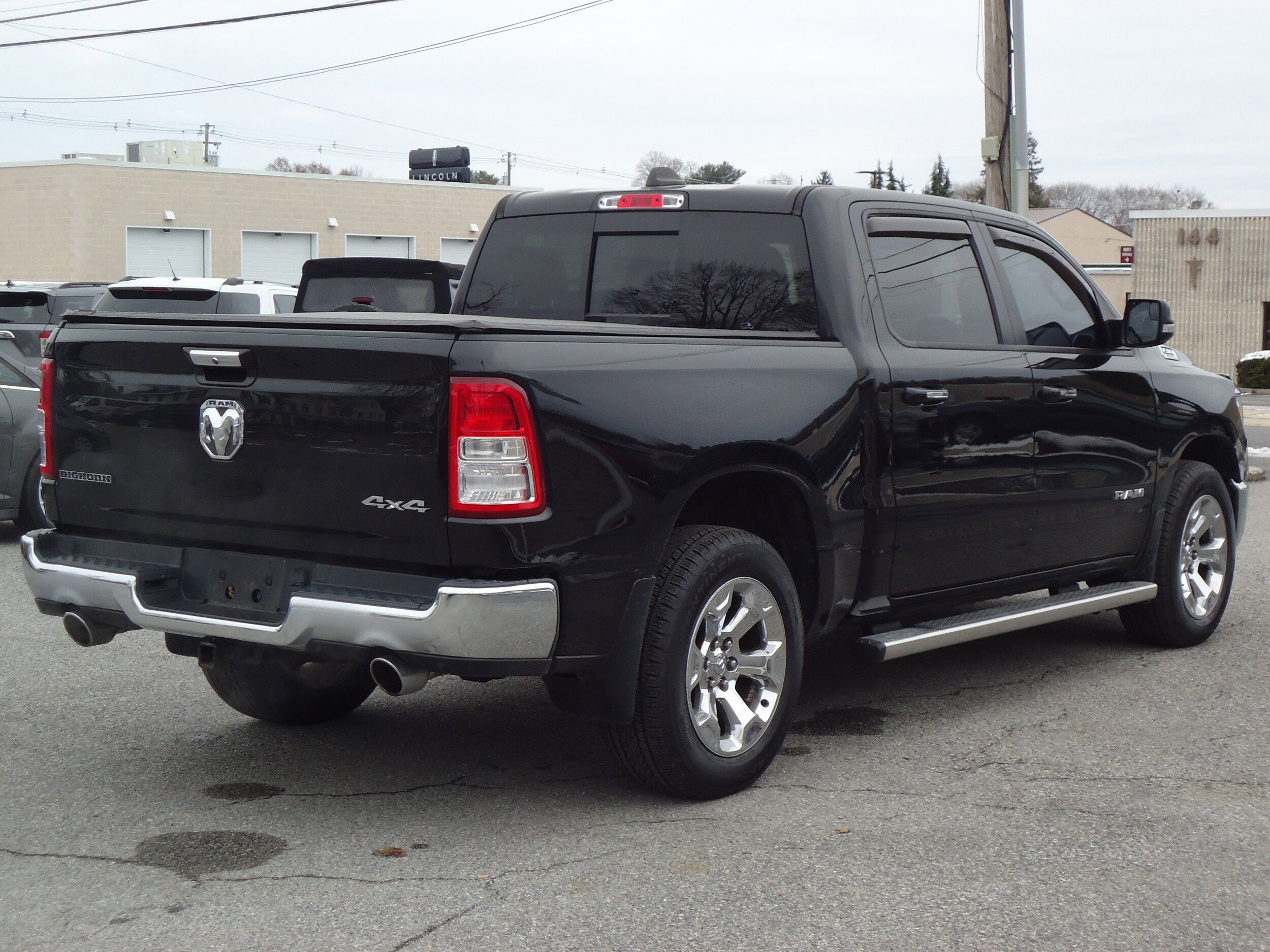2019 Ram 1500 Big Horn Lone Star photo 3