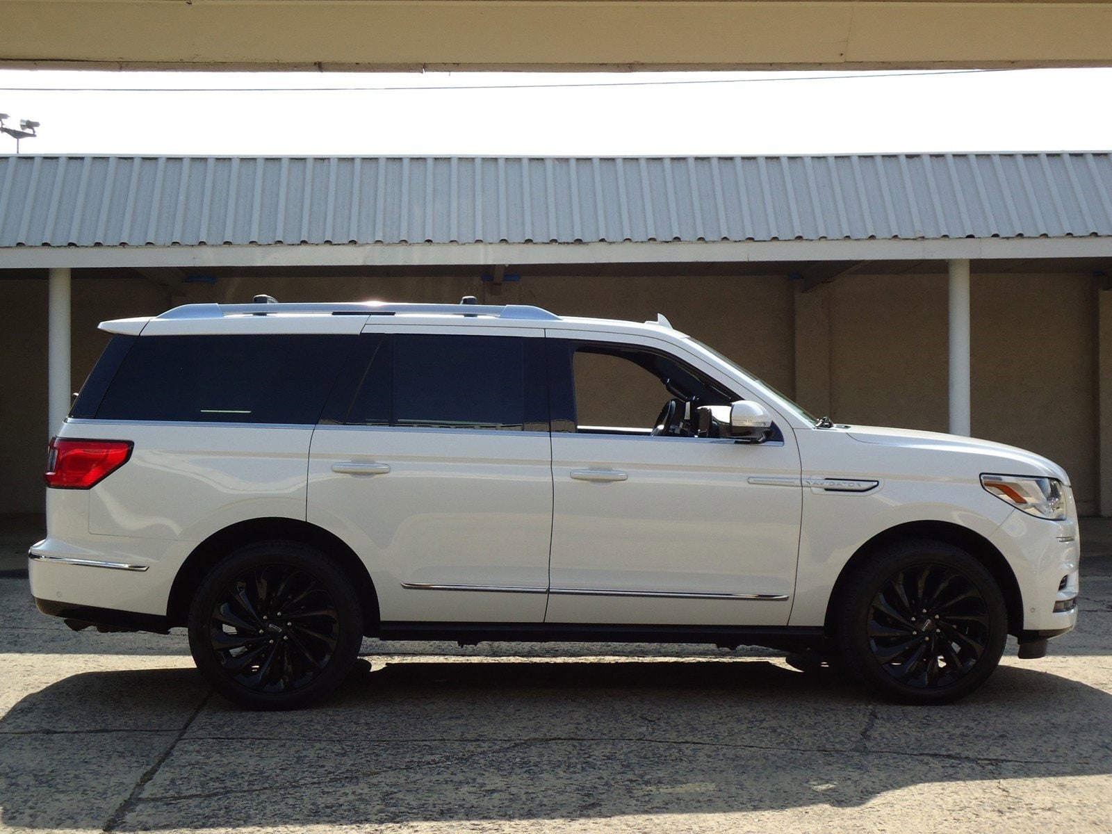 Used 2021 Lincoln Navigator Reserve with VIN 5LMJJ2LTXMEL01427 for sale in Chambersburg, PA