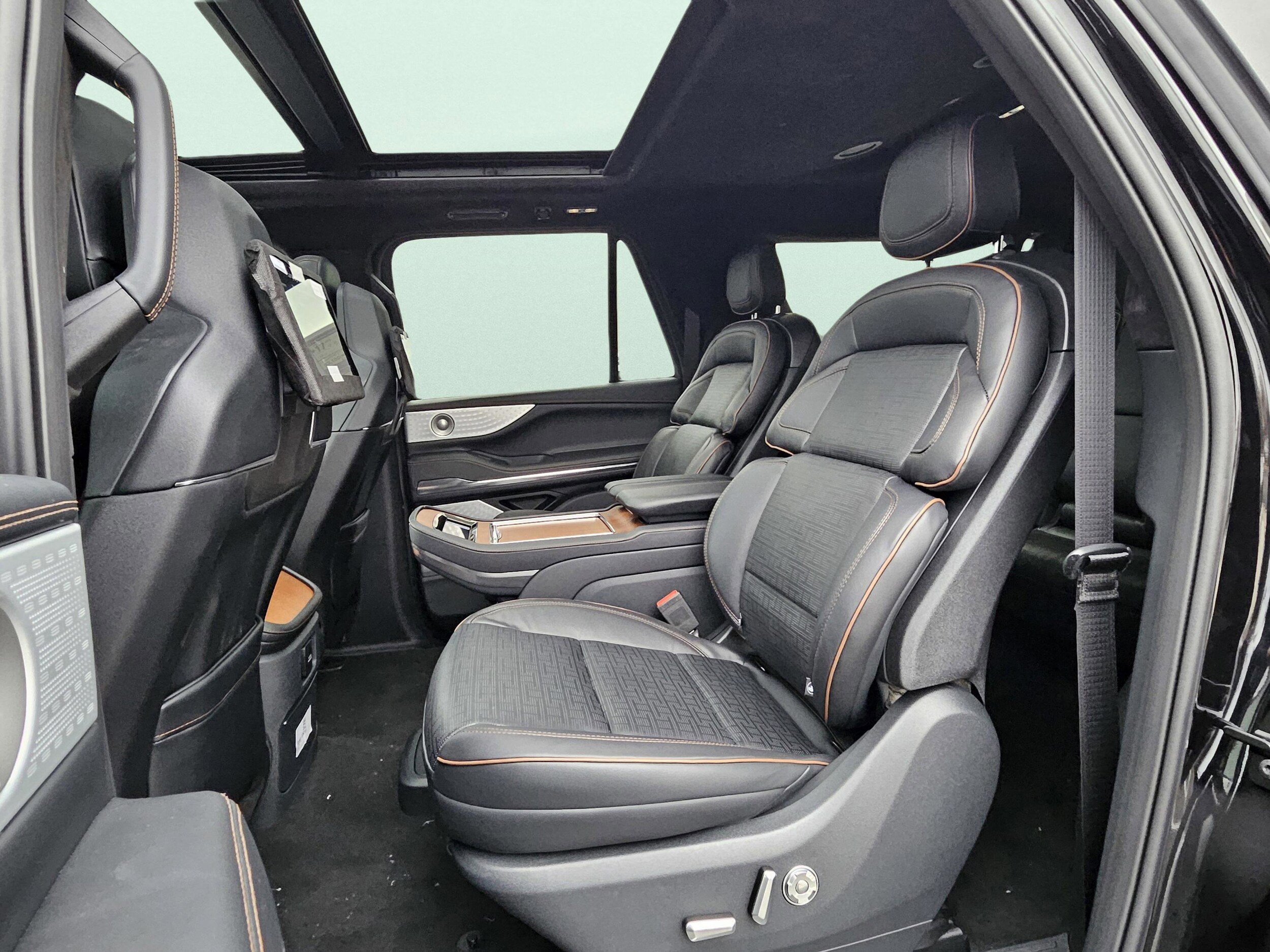 New 2025 Lincoln Navigator L For Sale | Chambersburg PA | VIN