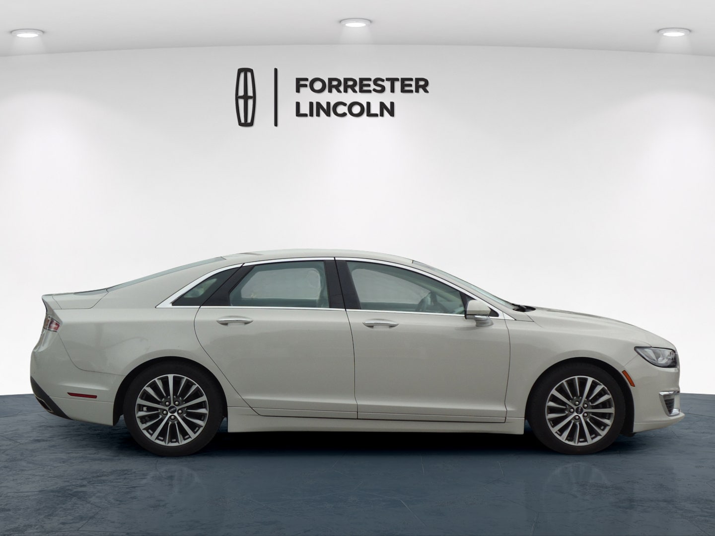 Used 2020 Lincoln MKZ Base/Premiere with VIN 3LN6L5B94LR612504 for sale in Chambersburg, PA