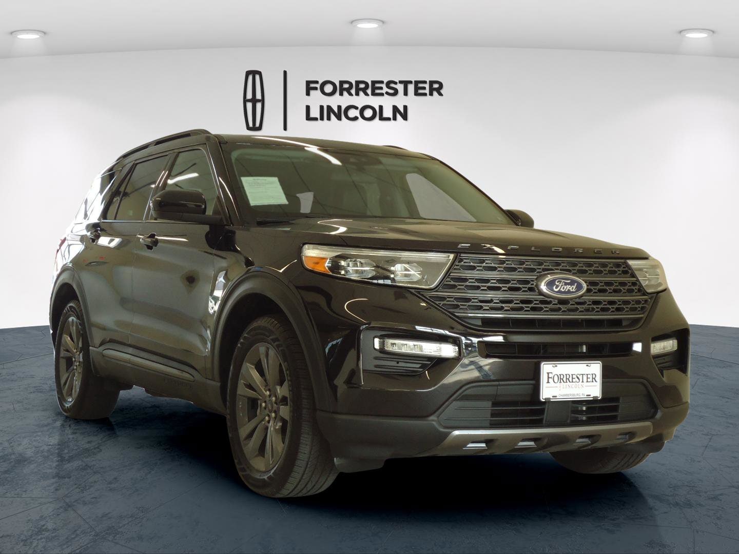 2022 Ford Explorer XLT's photo