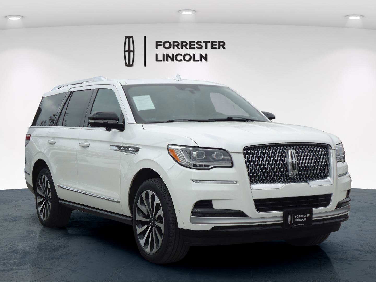 2023 Lincoln Navigator SUV 