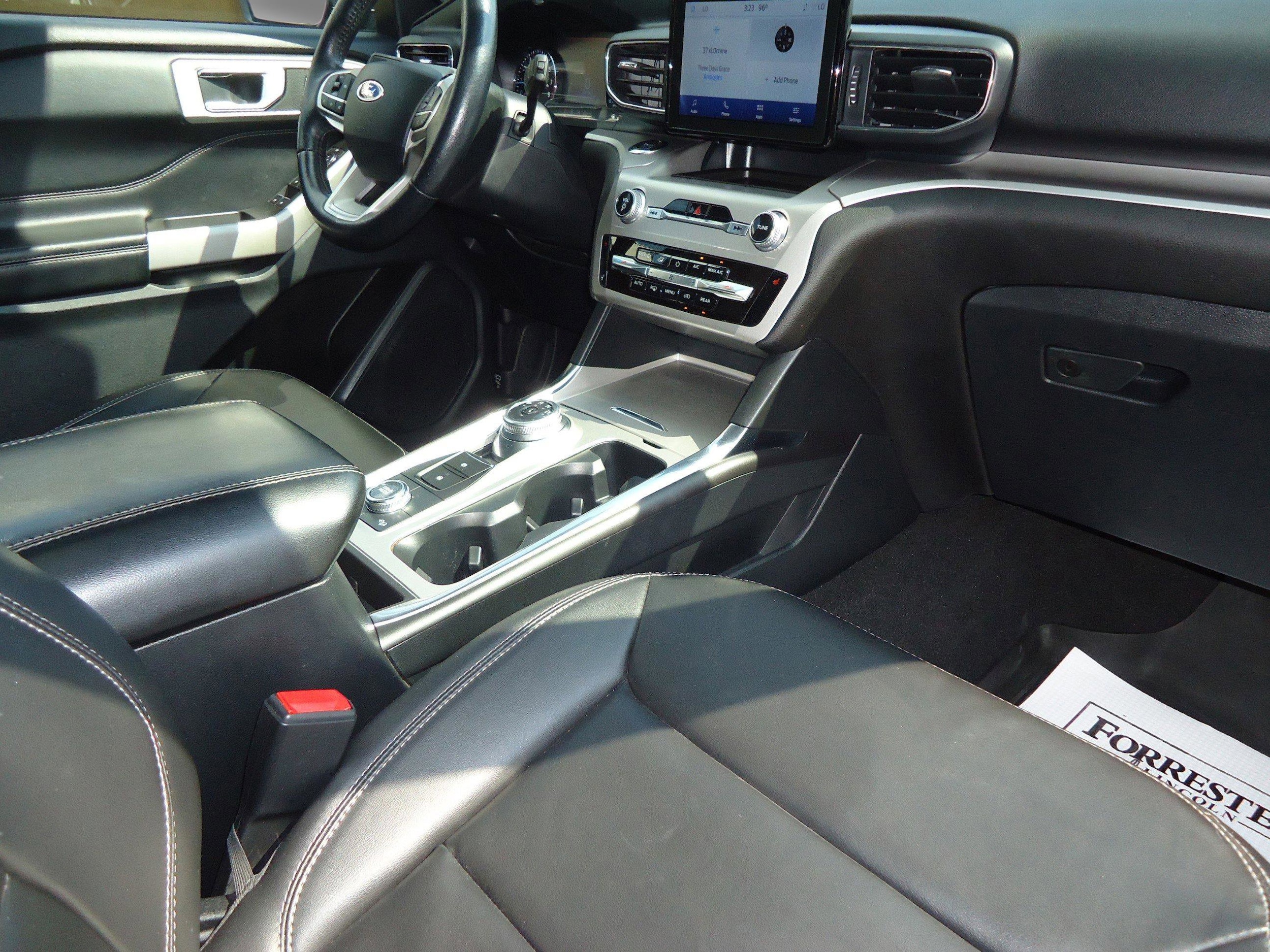 2022 Ford Explorer XLT - Photo 13