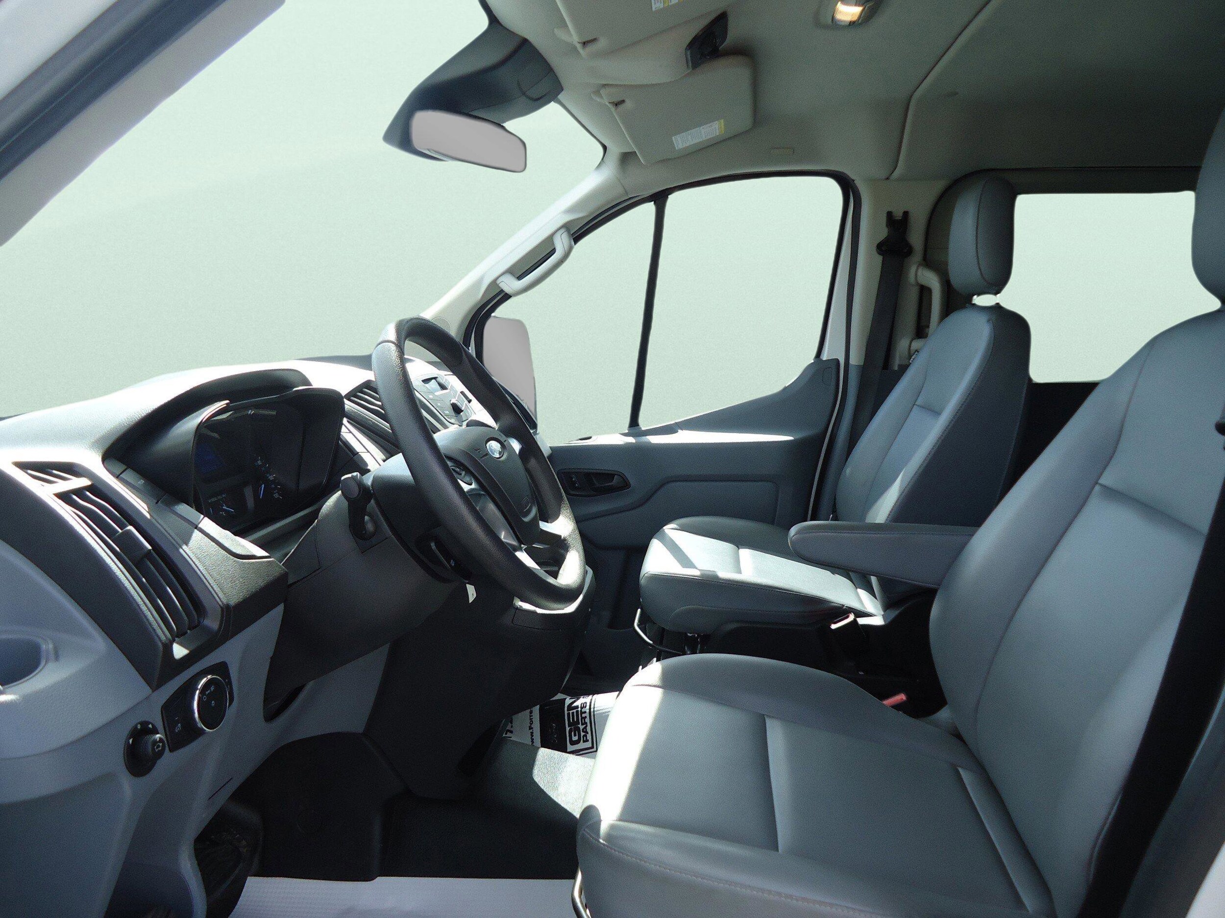 2017 Ford Transit Wagon XL - Photo 21
