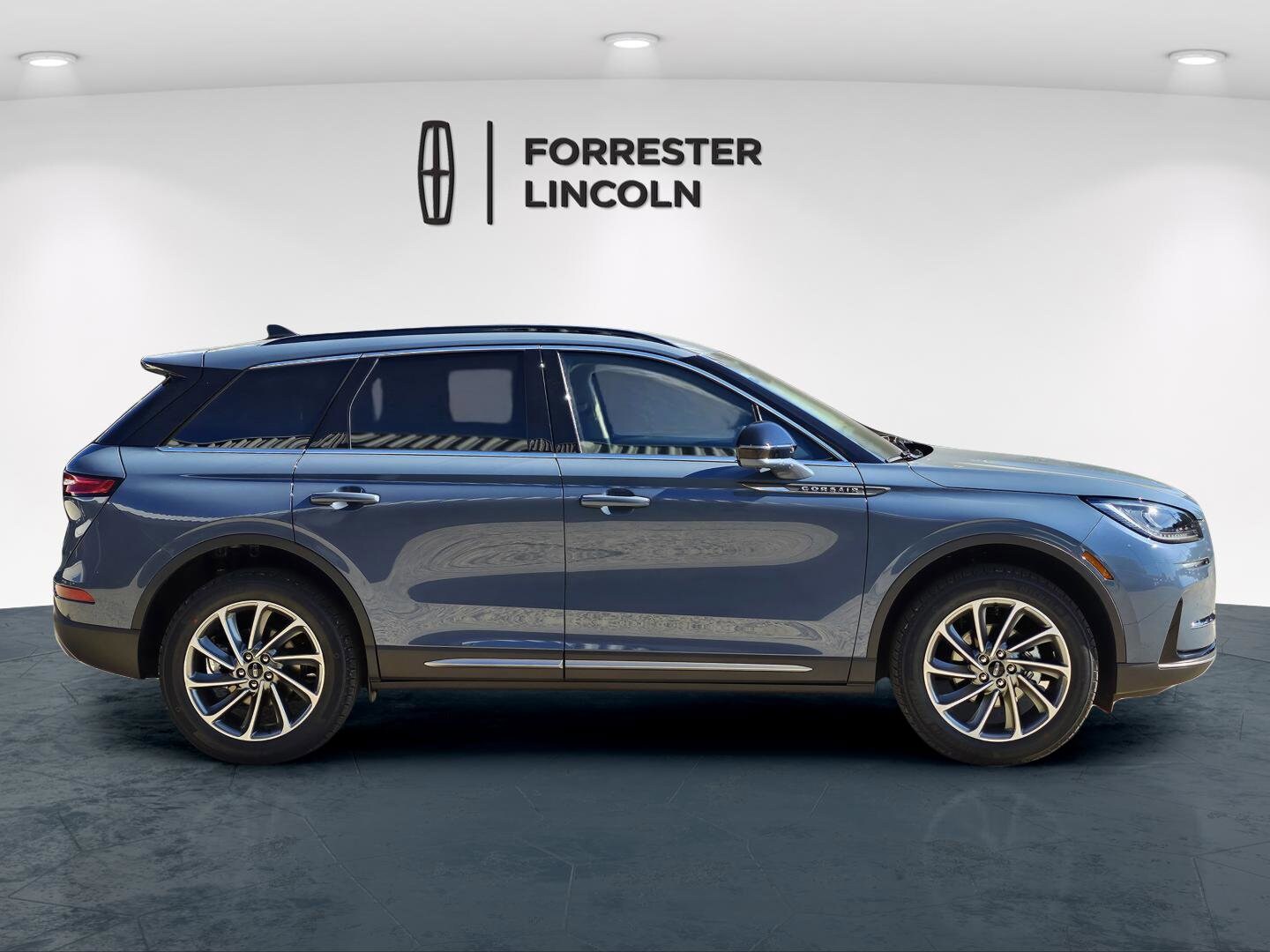 2026 Lincoln Corsair Premiere photo 2