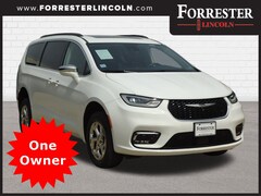 Used 2022 Chrysler Pacifica Limited Minivan/Van for sale in Chambersburg, PA