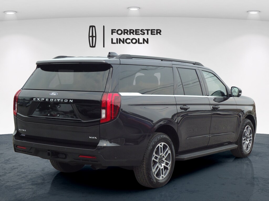 Used 2025 Ford Expedition Max Active SUV