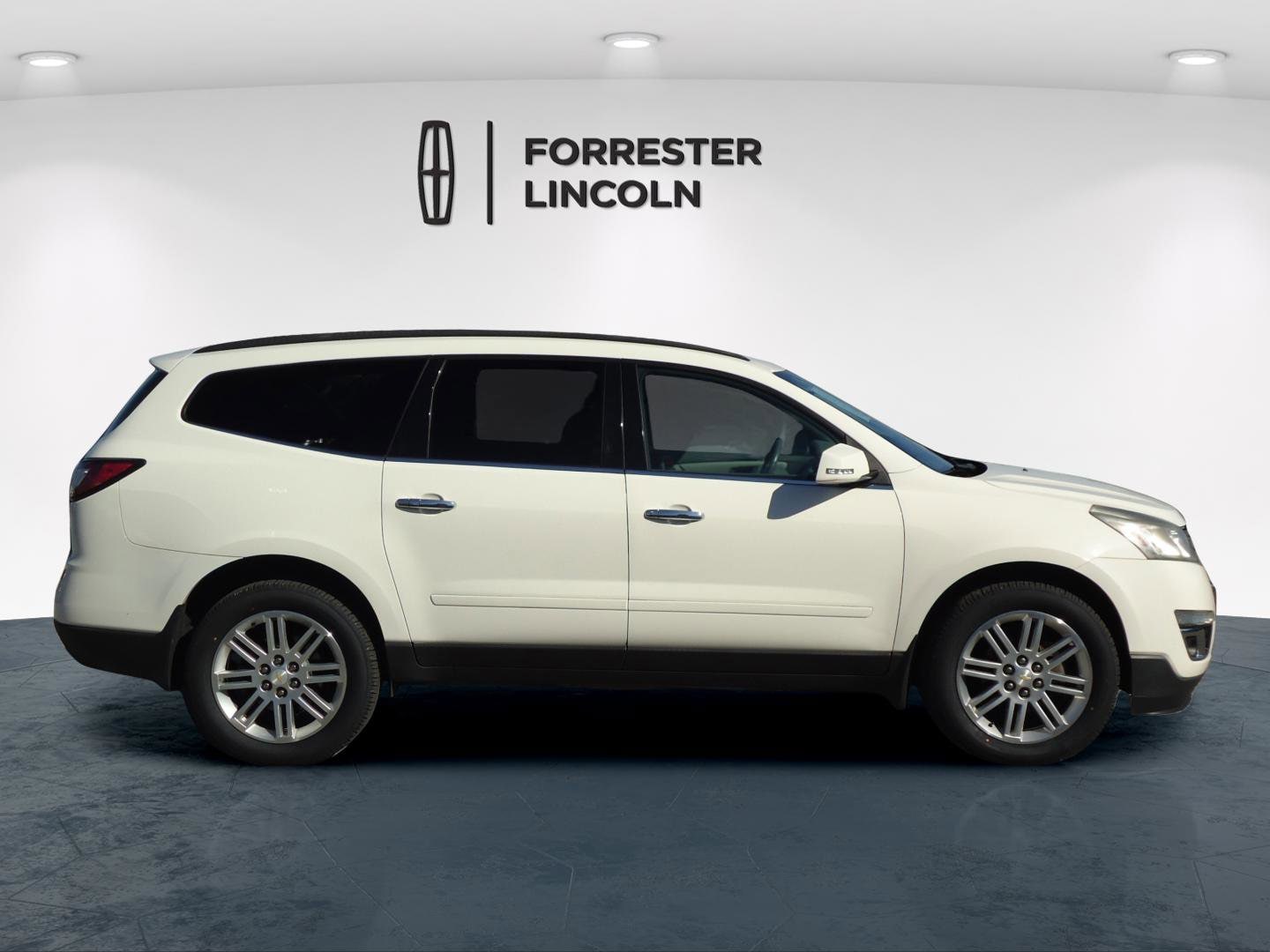 Used 2015 Chevrolet Traverse 1LT with VIN 1GNKVGKD4FJ229150 for sale in Chambersburg, PA