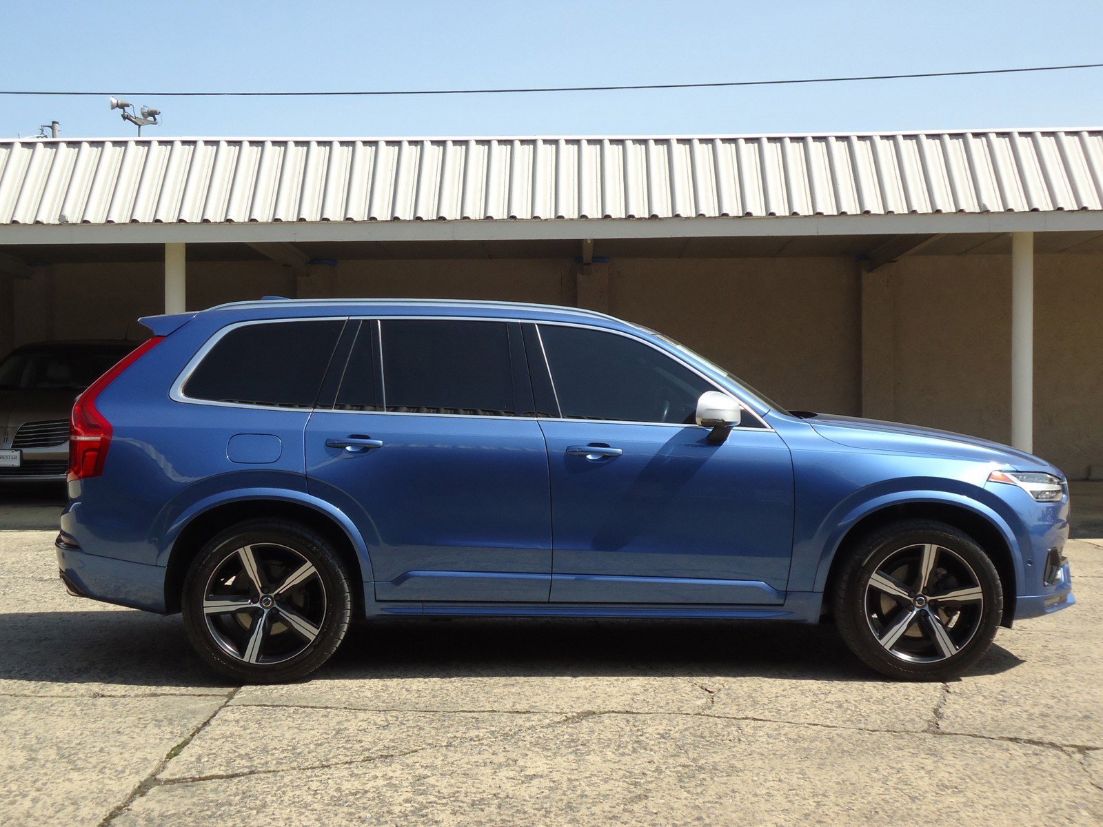 Used 2019 Volvo XC90 R-Design with VIN YV4102PM7K1509716 for sale in Chambersburg, PA