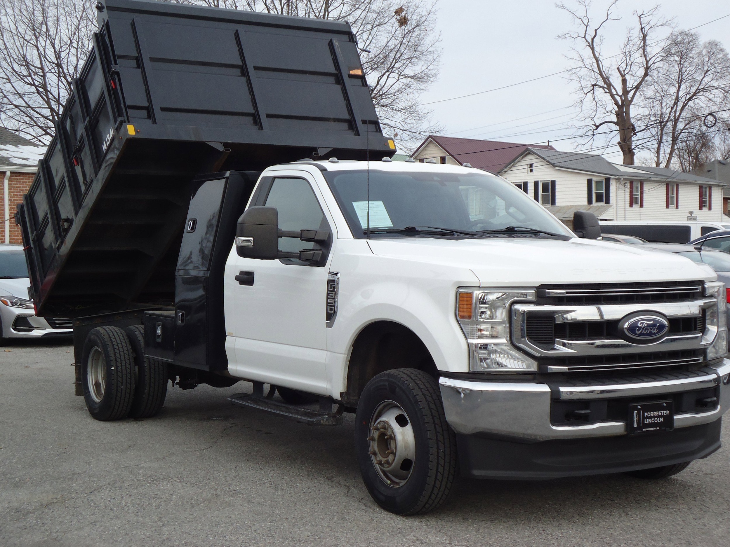 2022 Ford F-350 Super Duty Chassis Cab XL's photo