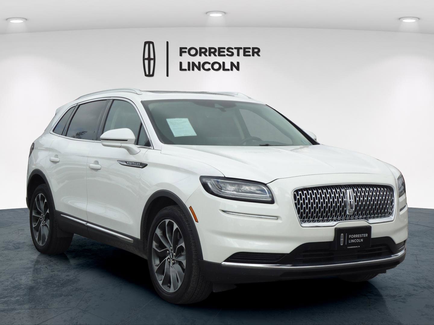 2023 Lincoln Nautilus Reserve AWD's photo