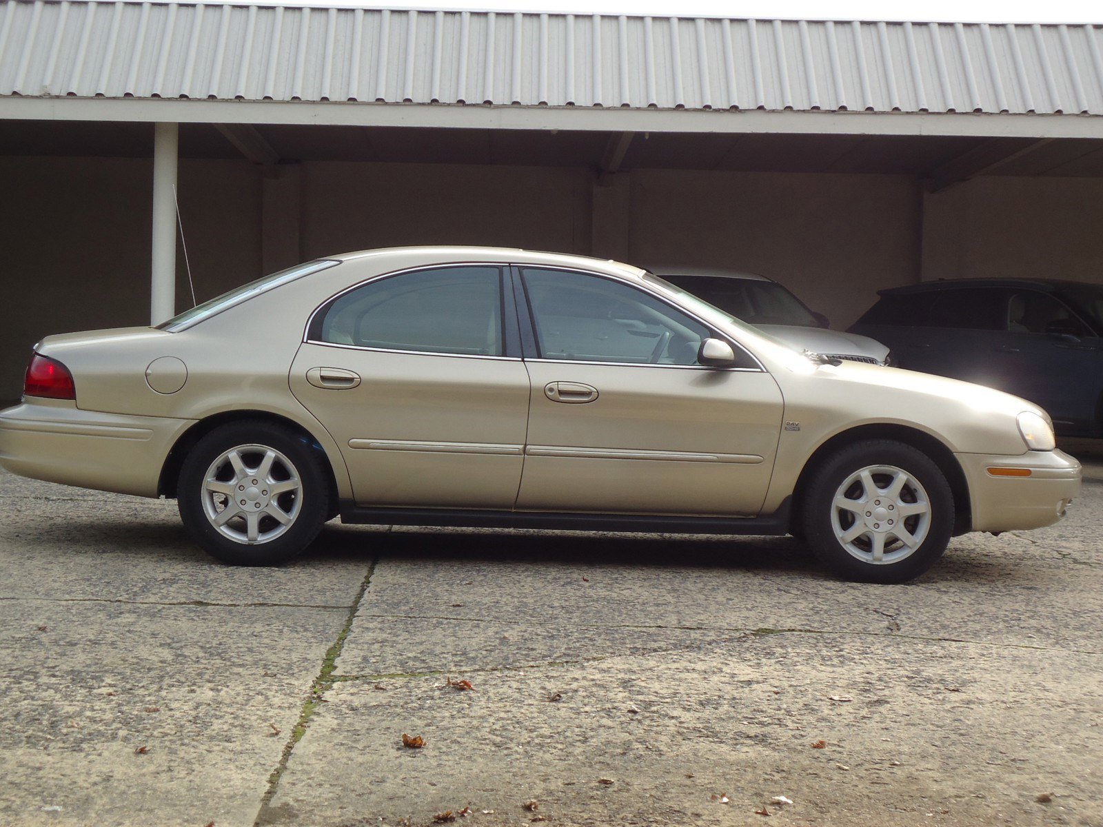 Used 2000 Mercury Sable LS Premium with VIN 1MEFM55S6YG629933 for sale in Chambersburg, PA