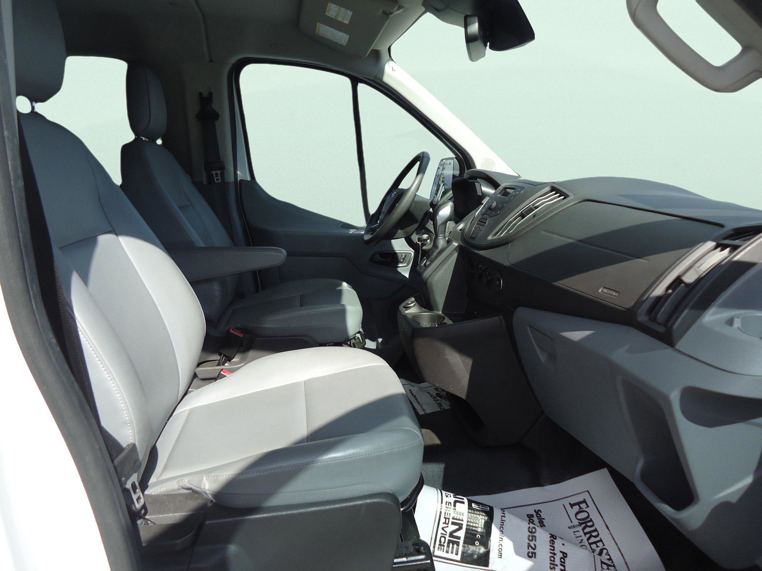 2017 Ford Transit Wagon XL - Photo 24