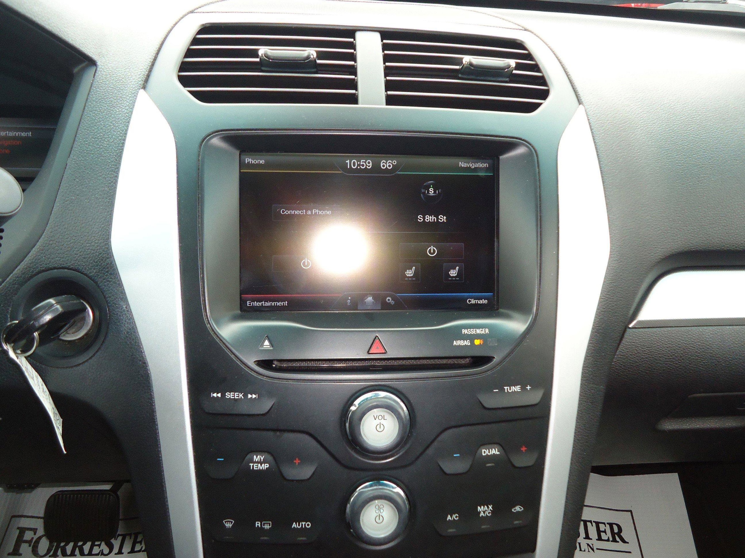 2015 Ford Explorer XLT - Photo 8