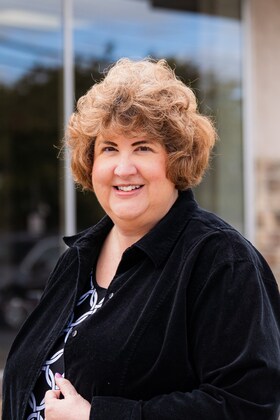 Staff member Yvette Rife from ID_ca88a8e68cd8