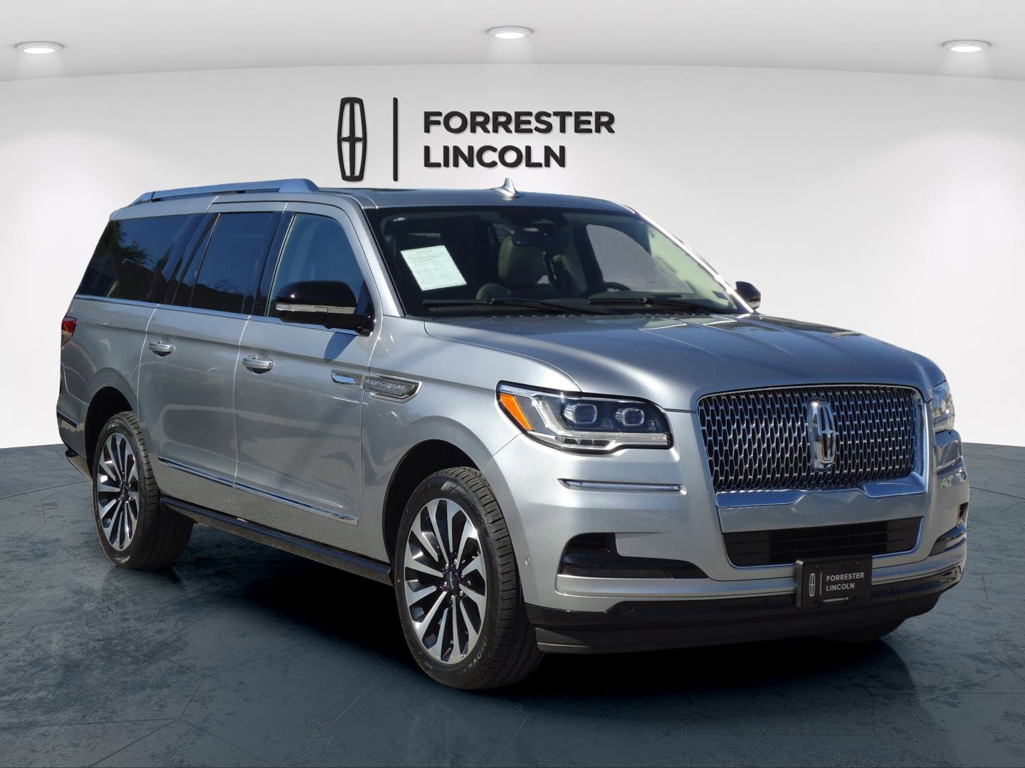 2023 Lincoln Navigator Reserve L's photo