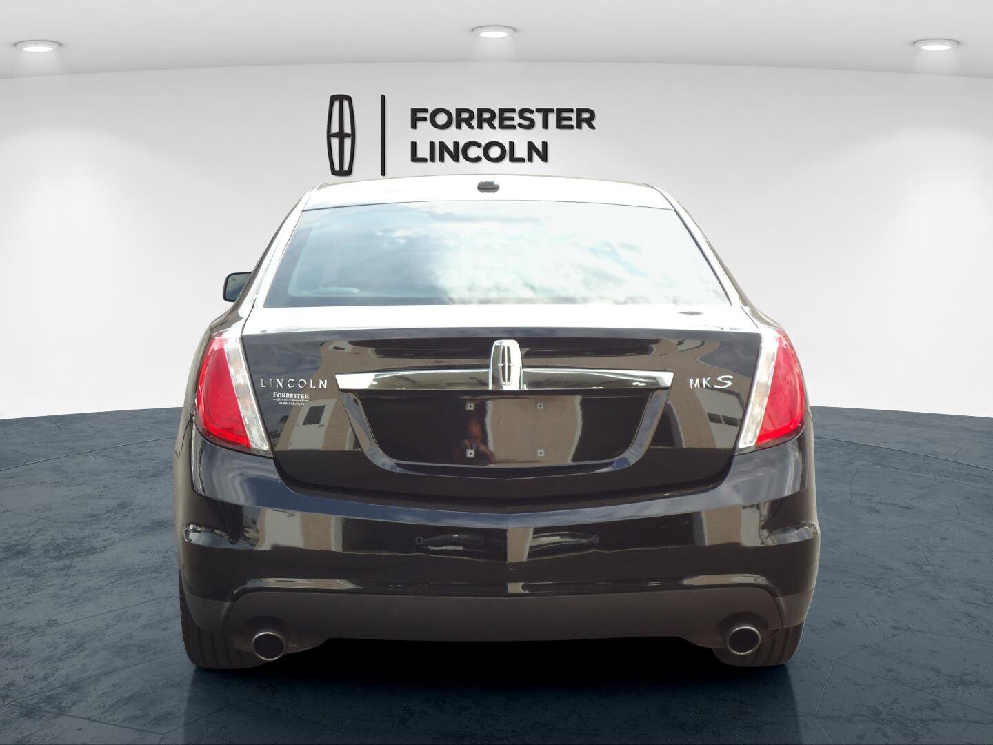2009 Lincoln MKS photo 2
