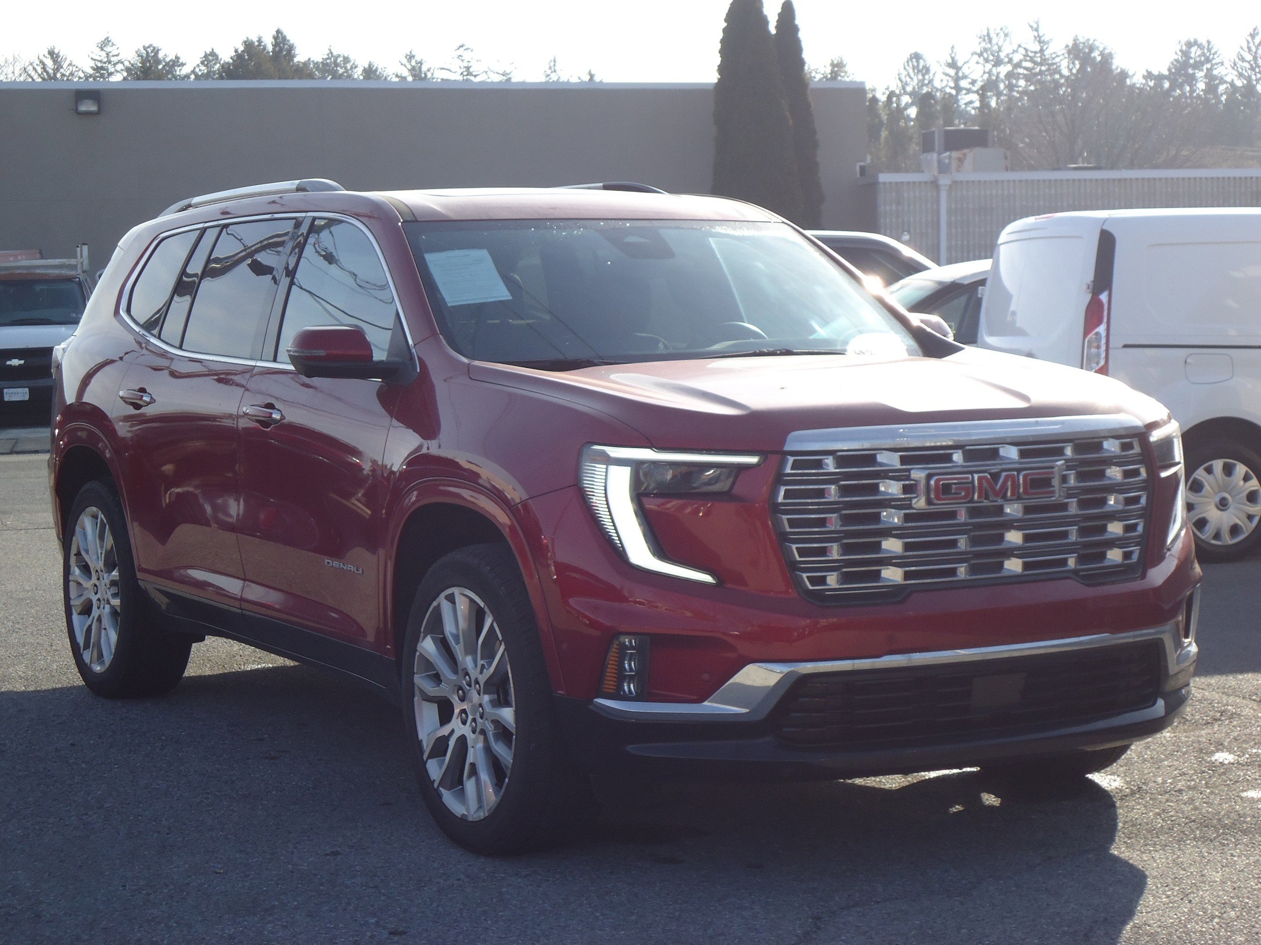 2024 GMC Acadia Denali's photo