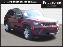 Used 2025 Jeep Grand Cherokee Laredo SUV
