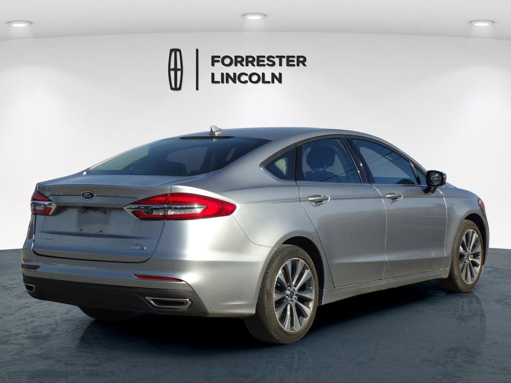 Used 2020 Ford Fusion SE Sedan