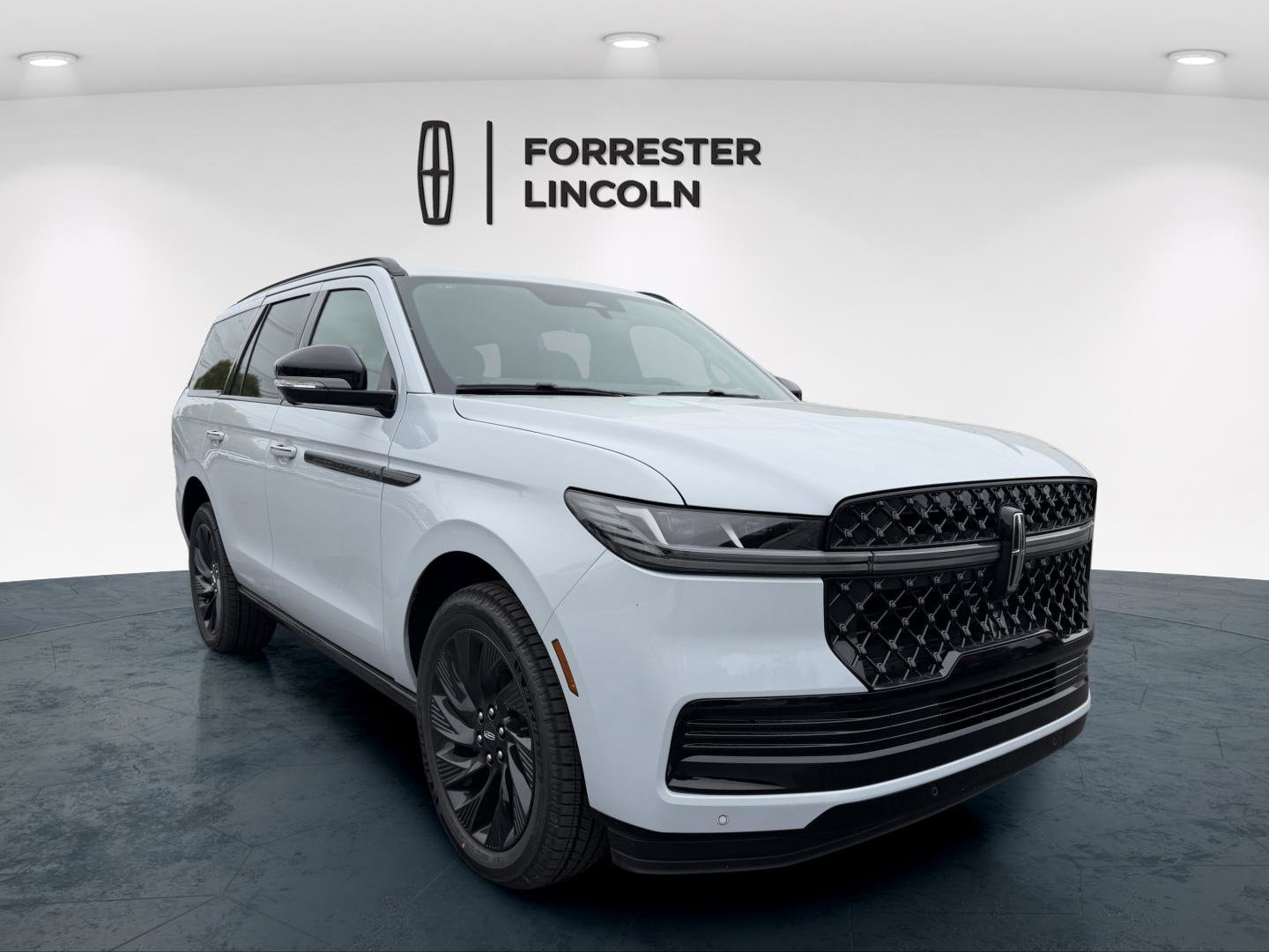 2026 Lincoln Navigator Reserve 4WD's photo