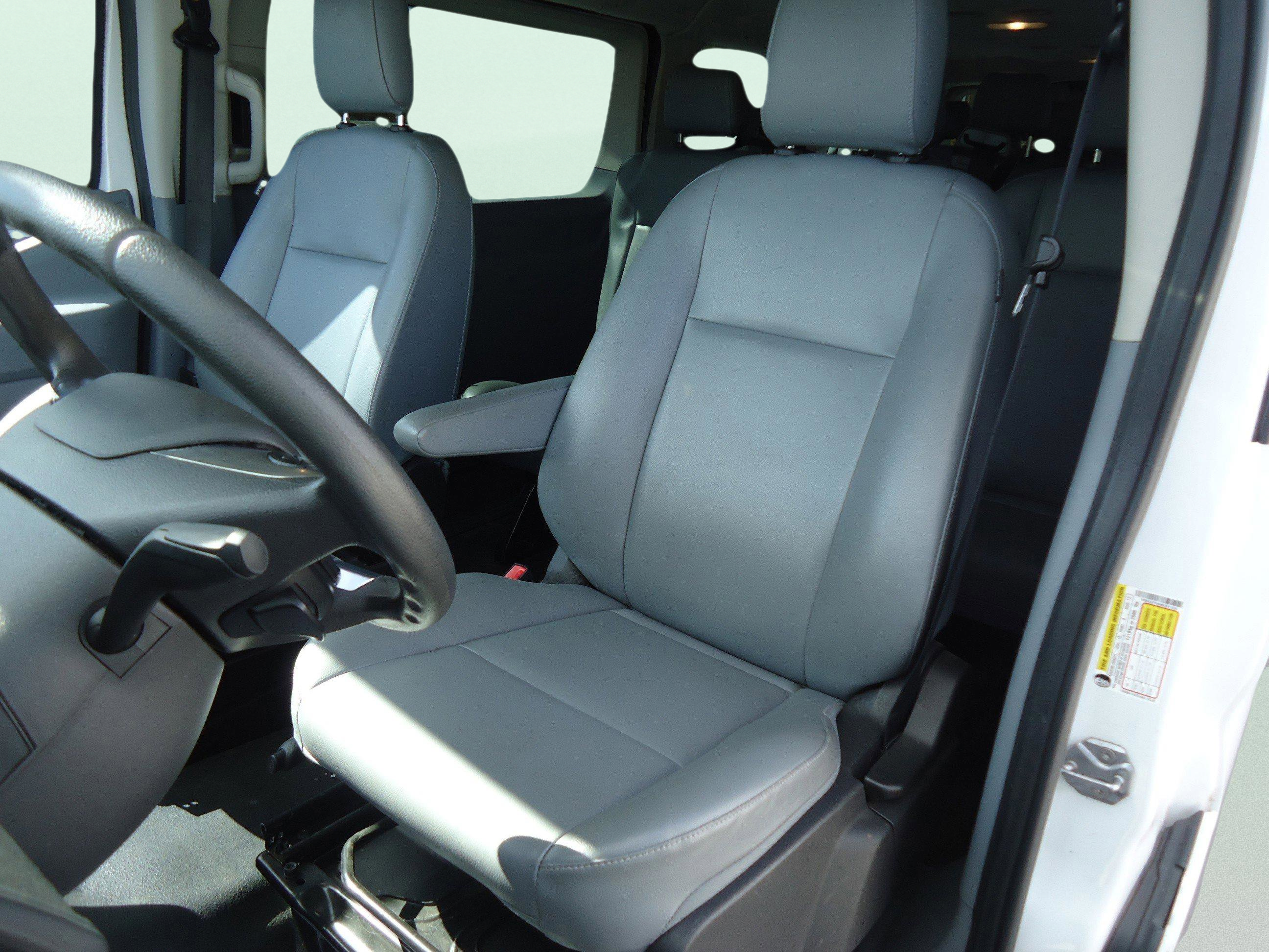 2017 Ford Transit Wagon XL - Photo 23