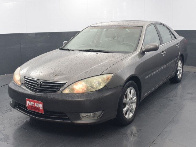 2005 Toyota Camry LE's photo