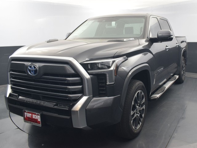 2023 Toyota Tundra Limited's photo