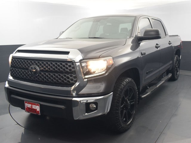 2020 Toyota Tundra SR5's photo